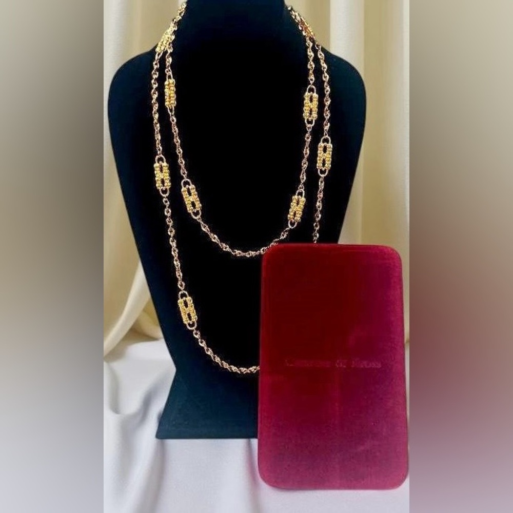 VTG Carmrose Kross JBK Jackie Kennedy Paperclip Station Necklace